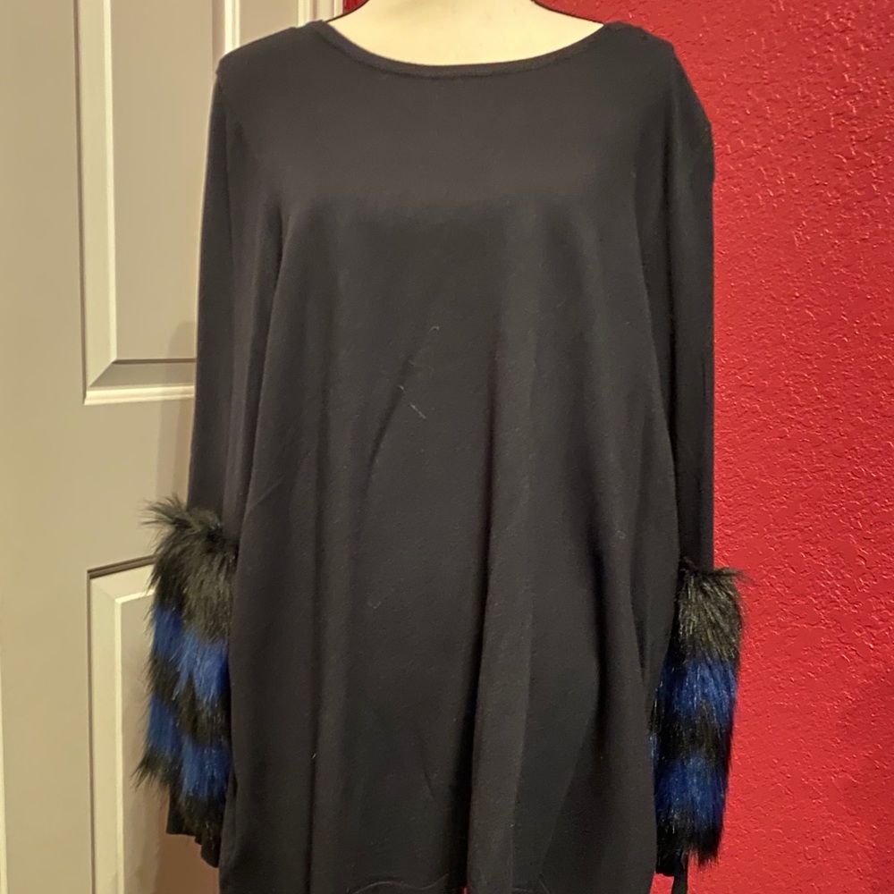 NWT, faux fur at sleeve sweater